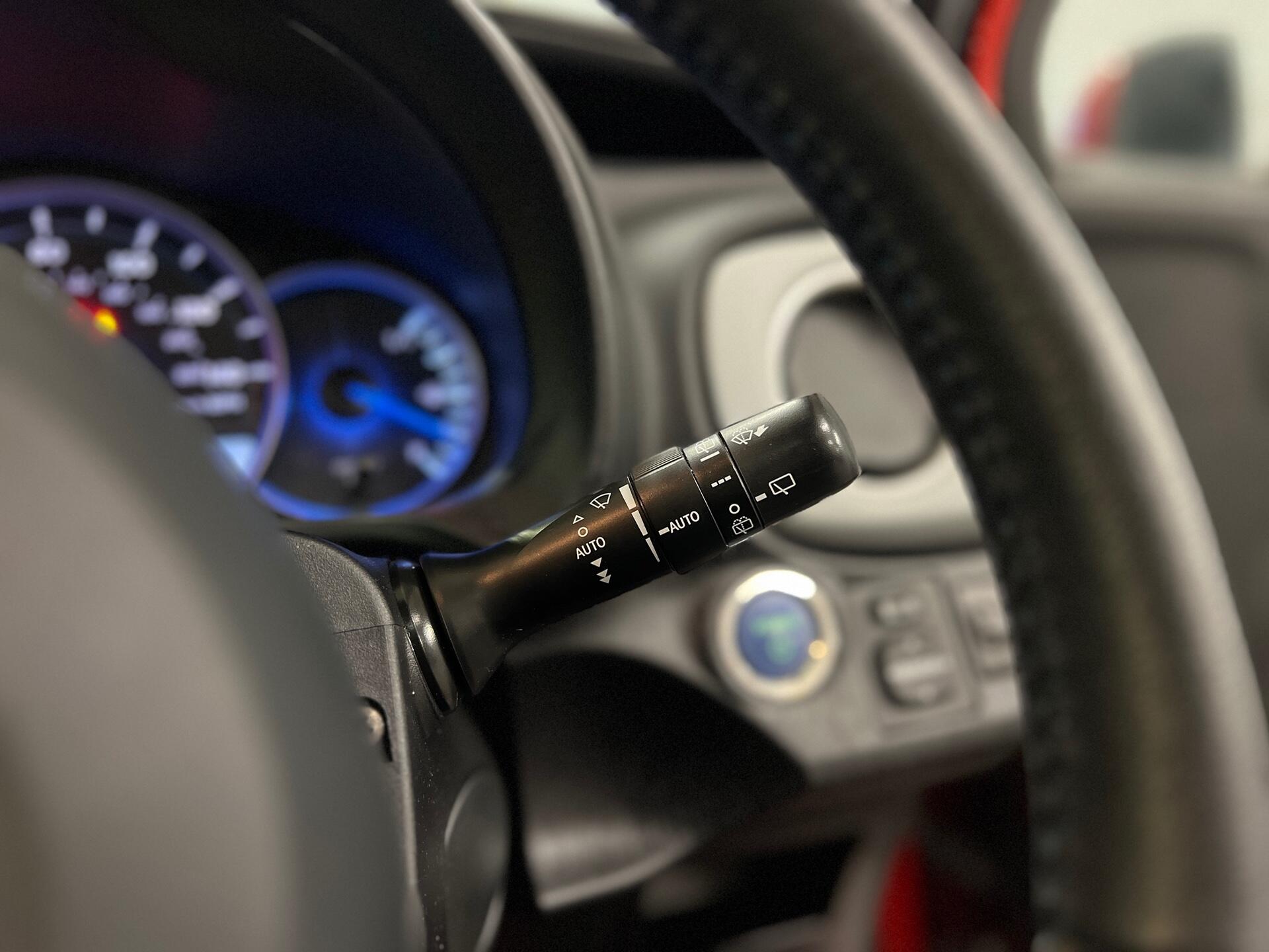 2014 Toyota Yaris - Image 29