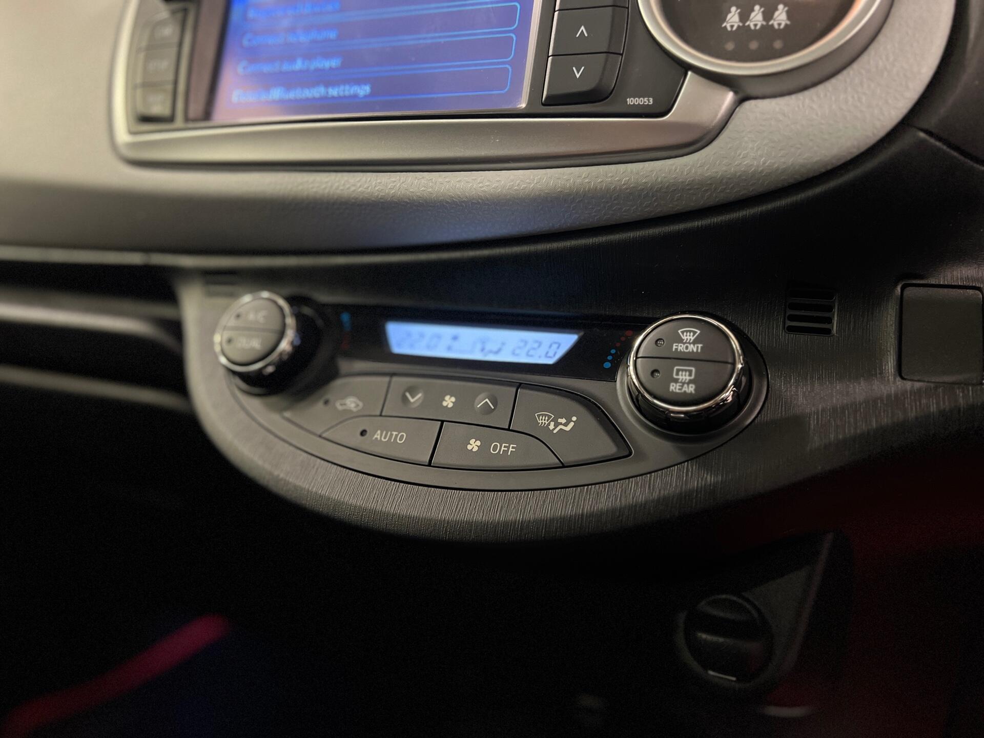 2014 Toyota Yaris - Image 39