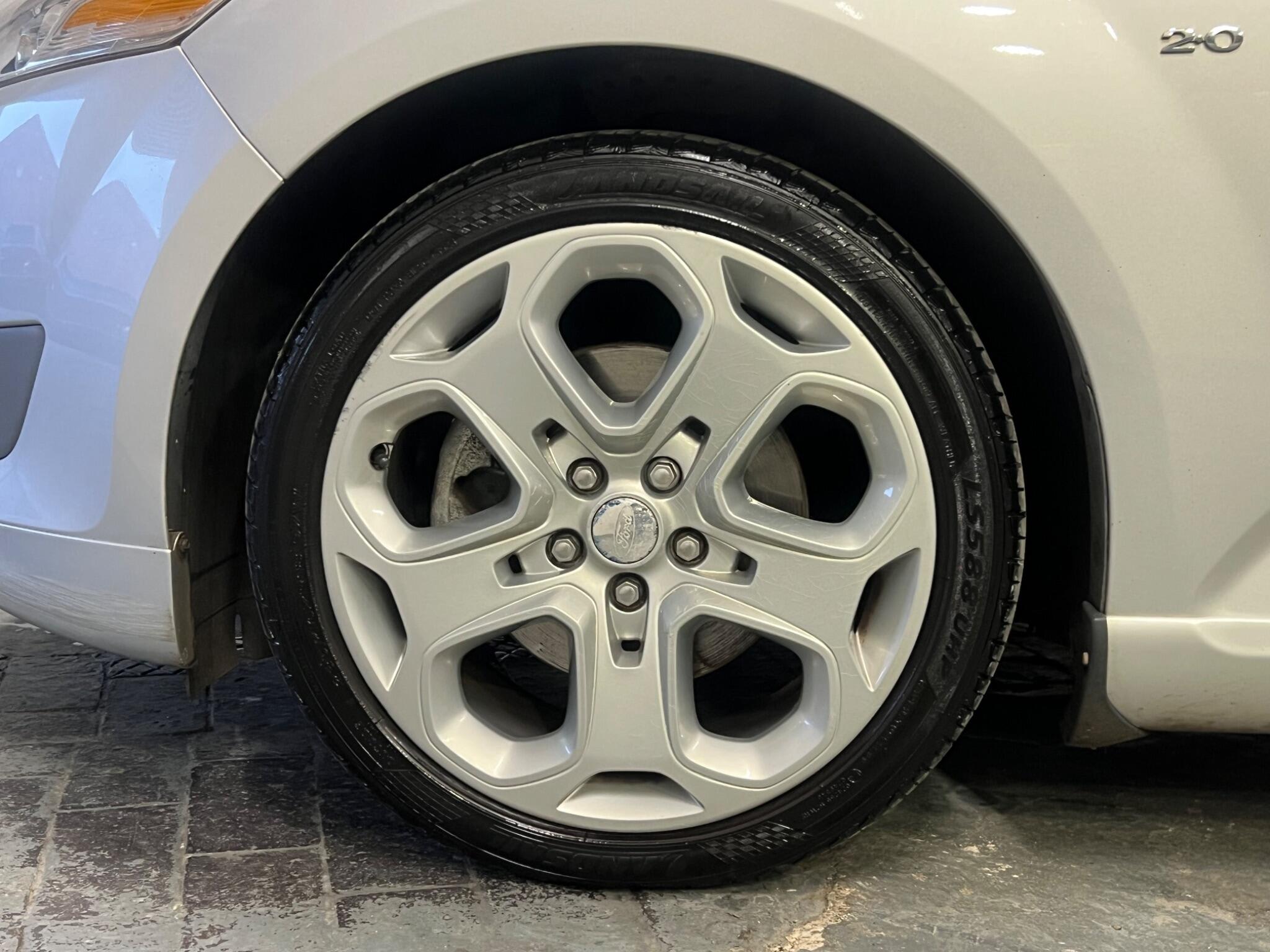 2010 Ford Mondeo - Image 12