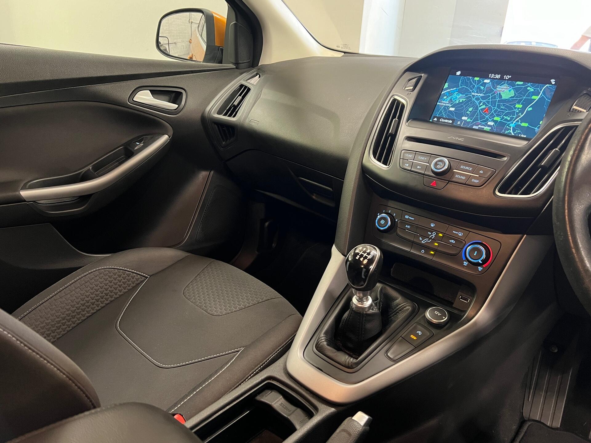 2017 Ford Focus - Image 33