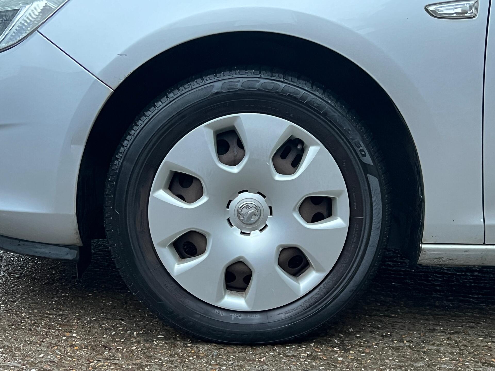 2012 Vauxhall Astra - Image 10