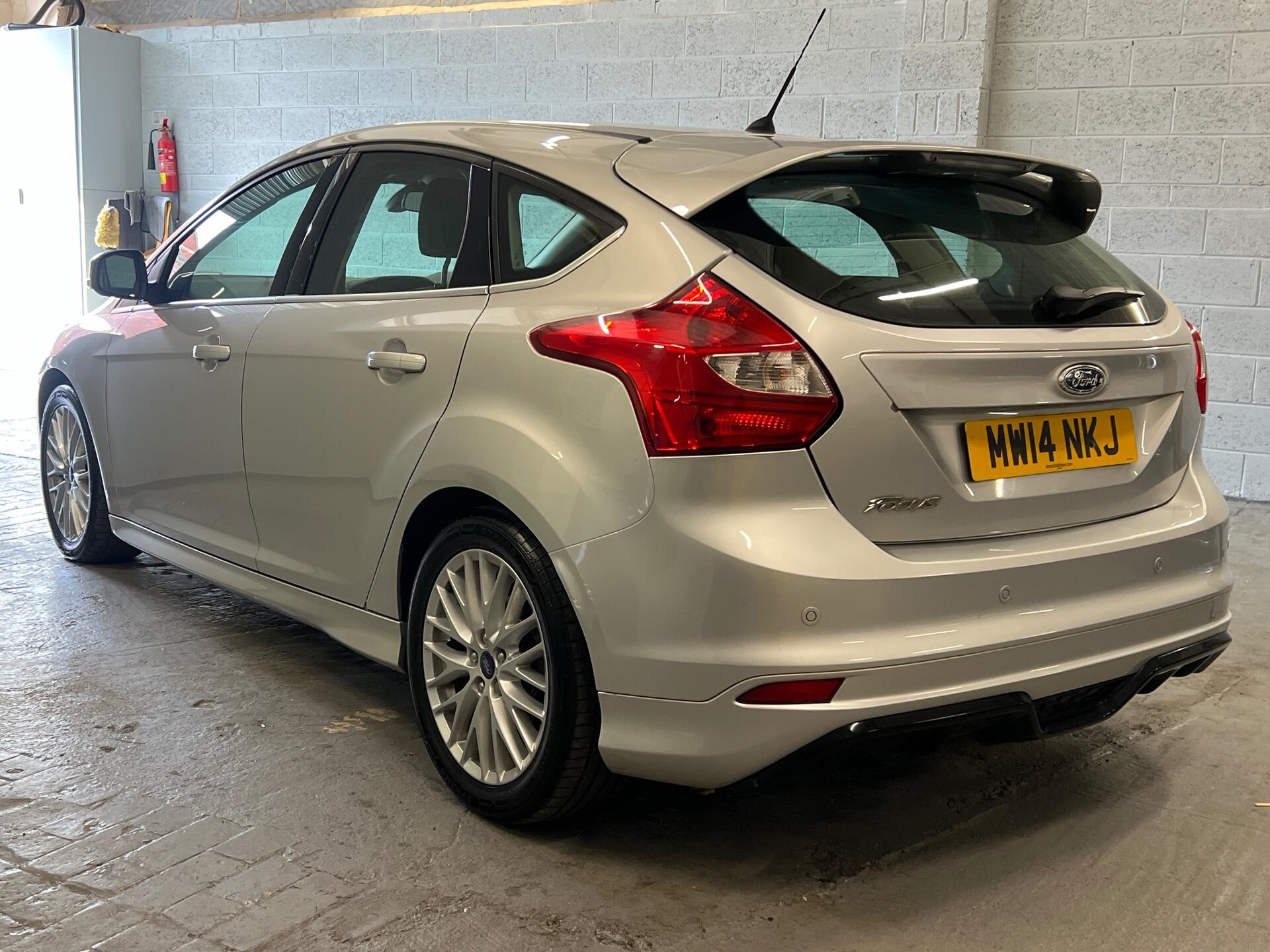 2014 Ford Focus - Image 14