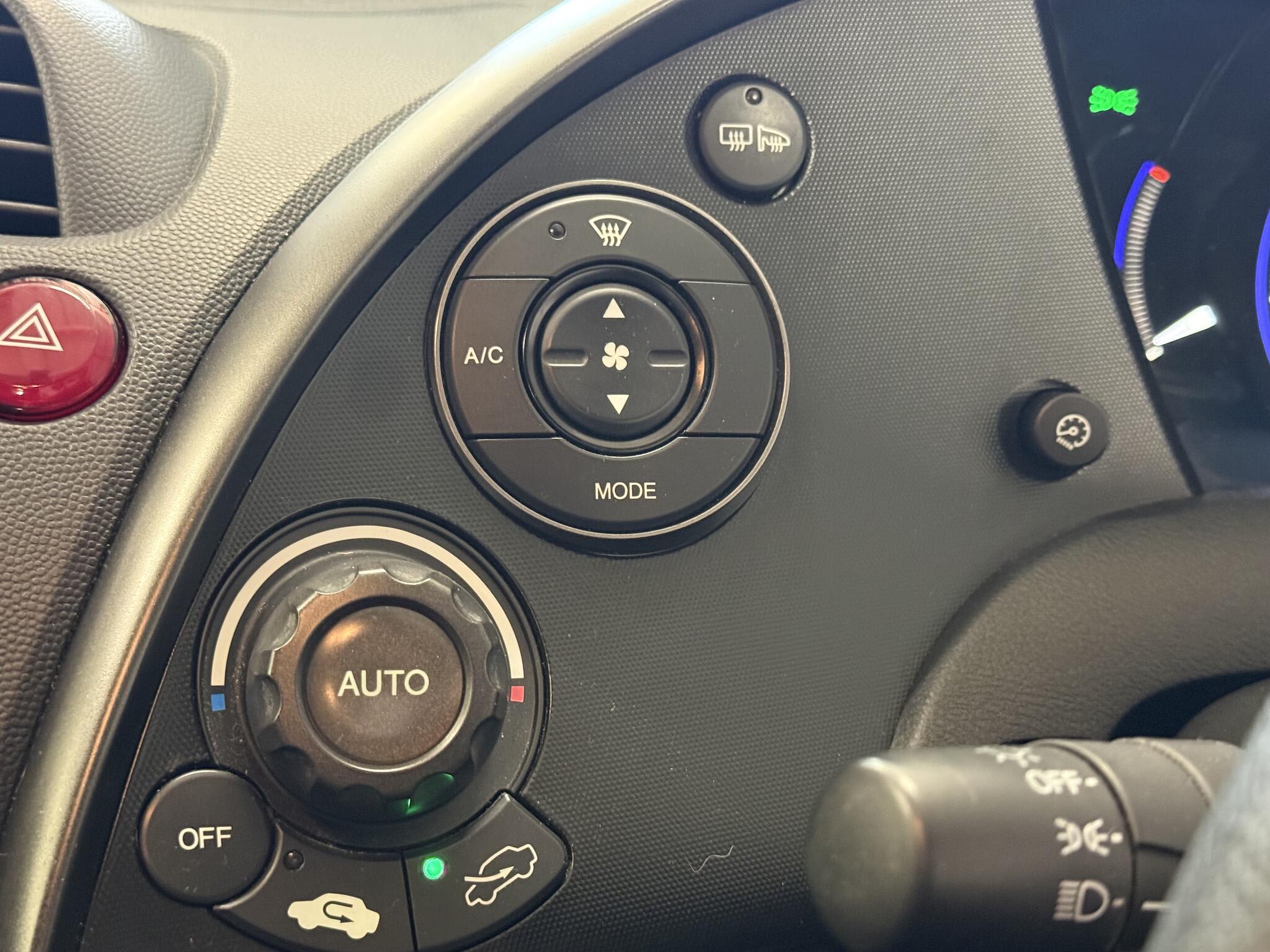 2011 Honda Civic - Image 23