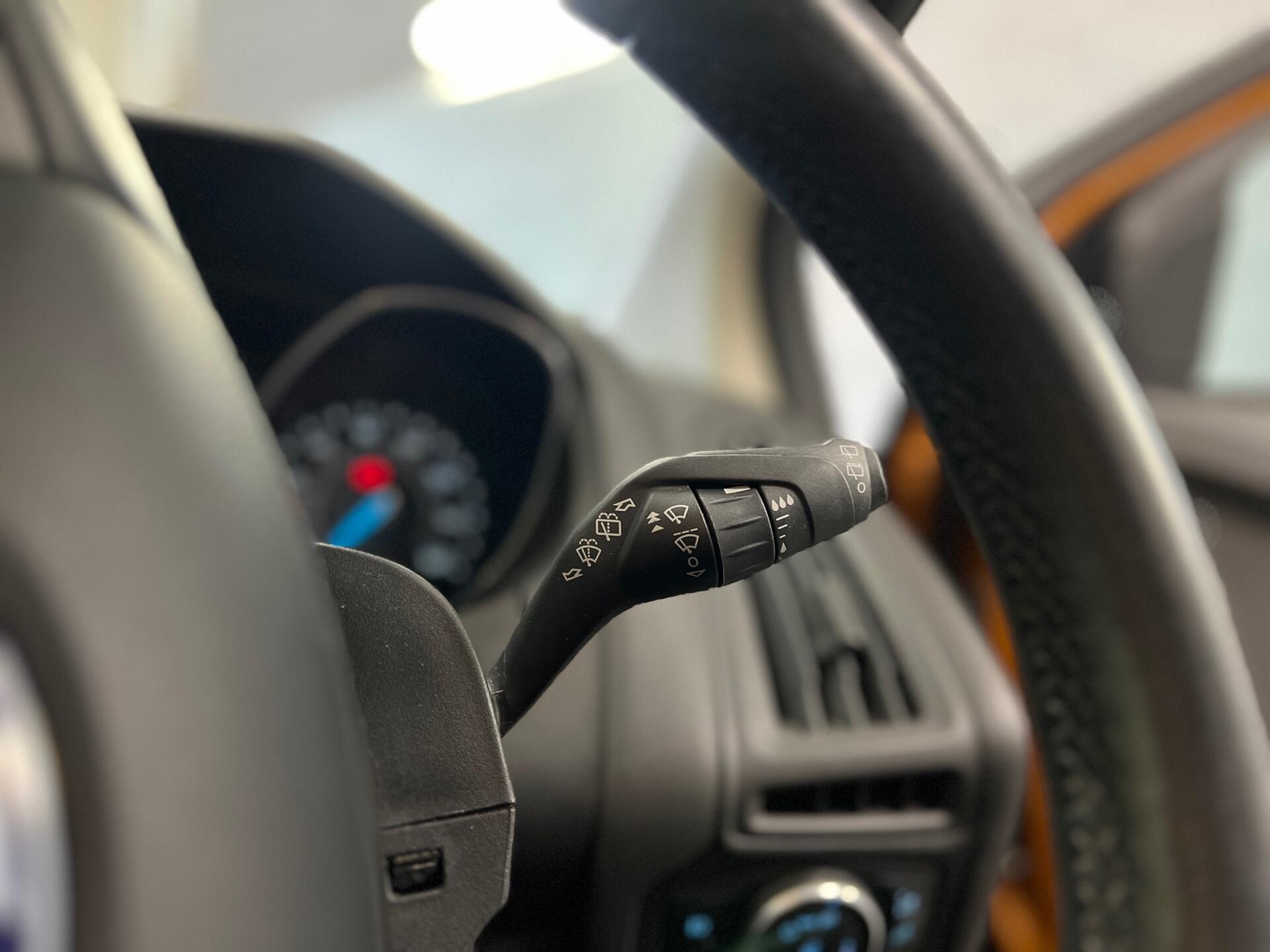 2017 Ford Focus - Image 29