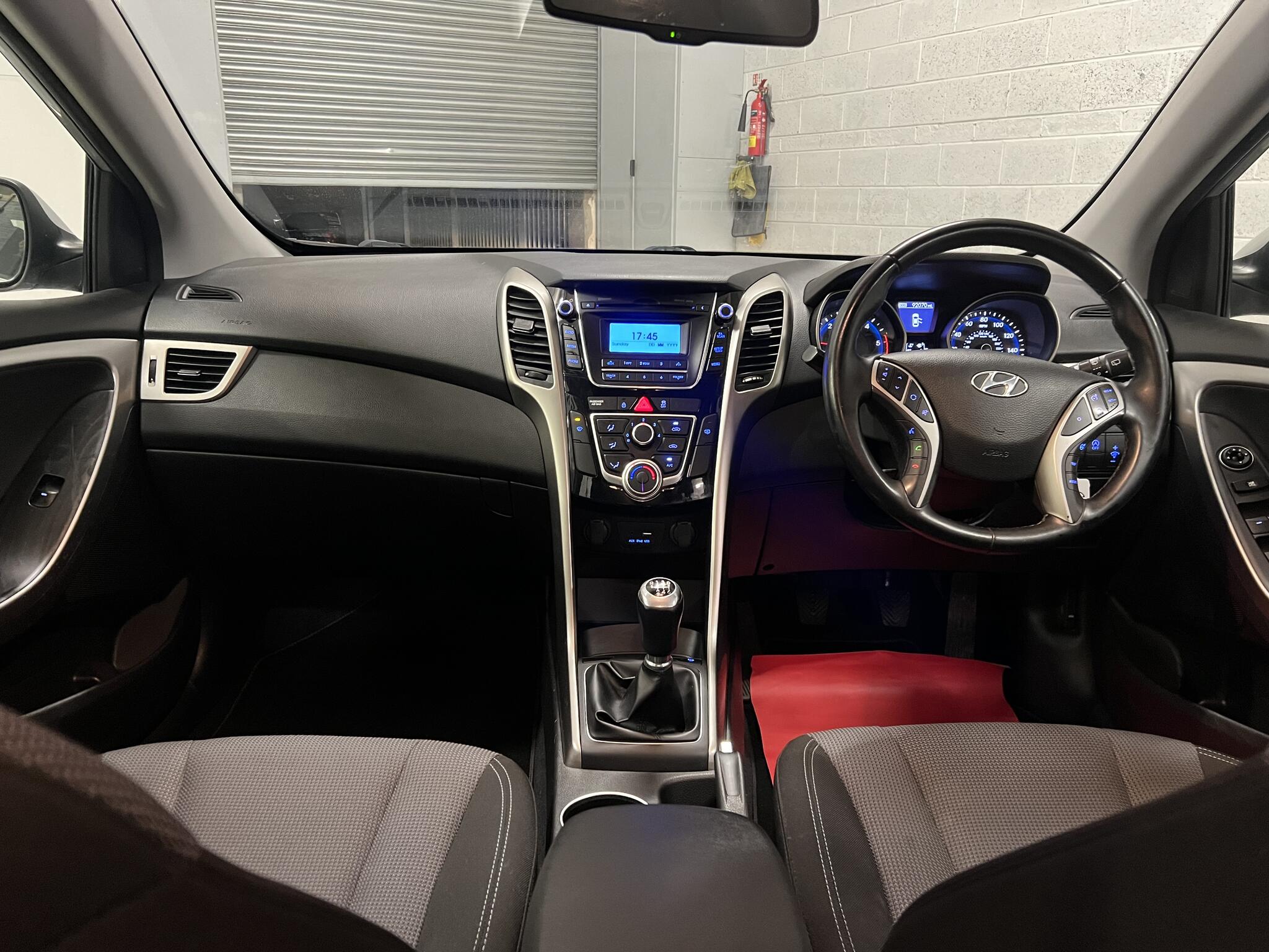 2015 Hyundai i30 - Image 31