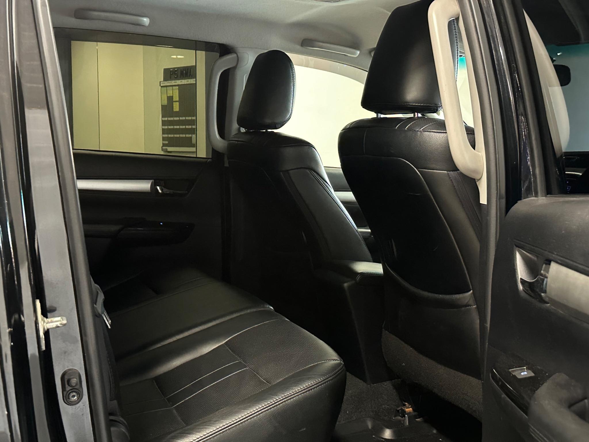 2017 Toyota Hilux - Image 34