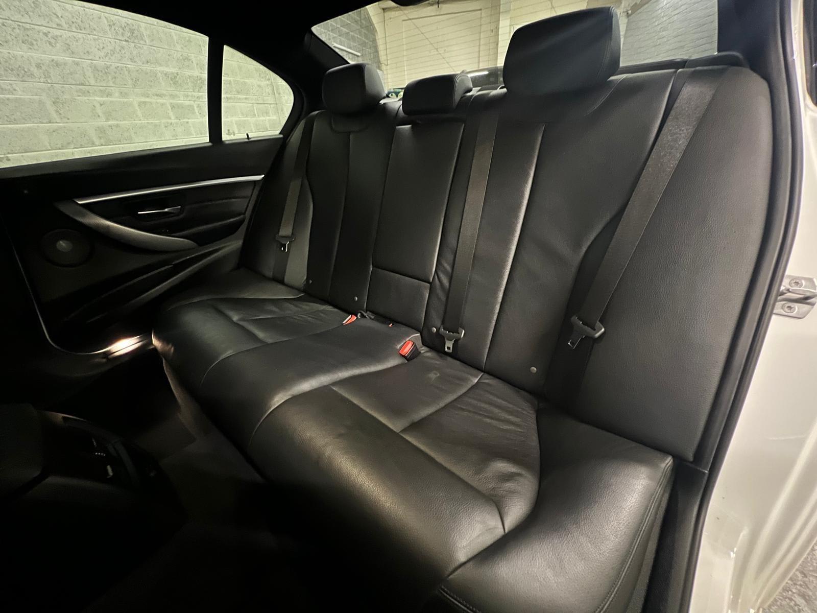 2017 BMW 3 Series - Image 14