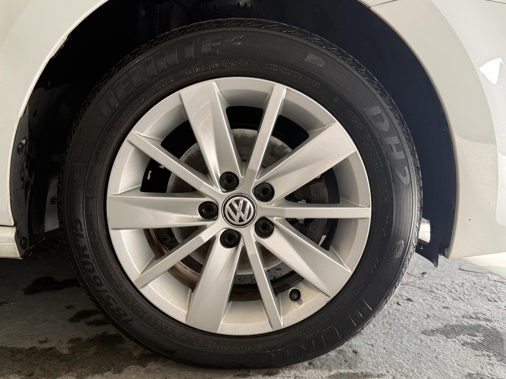 2014 Volkswagen Polo - Image 16