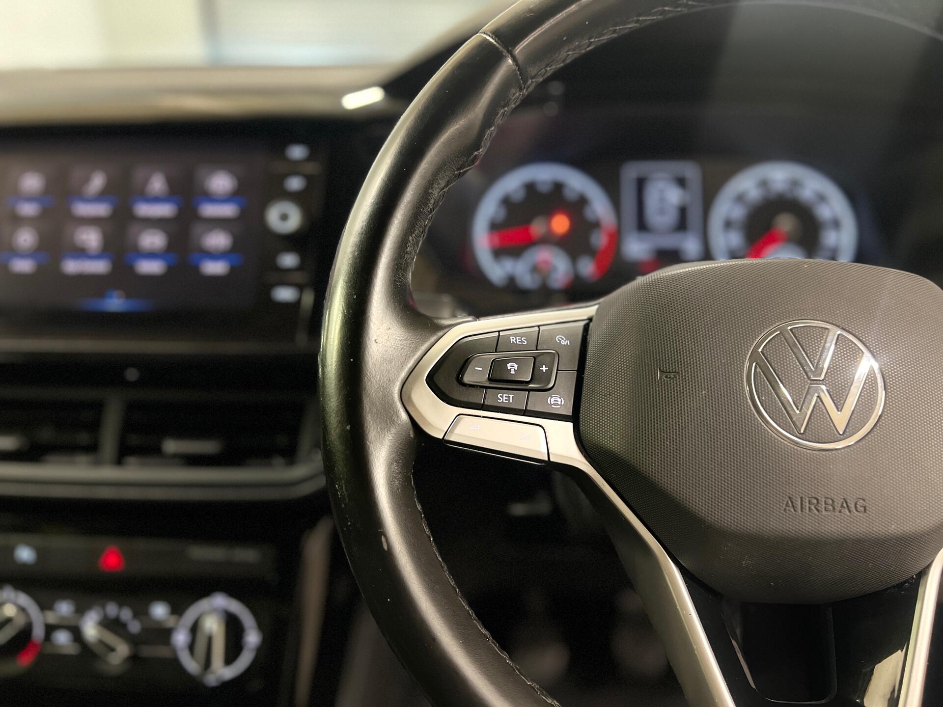 2022 Volkswagen T-Cross - Image 36