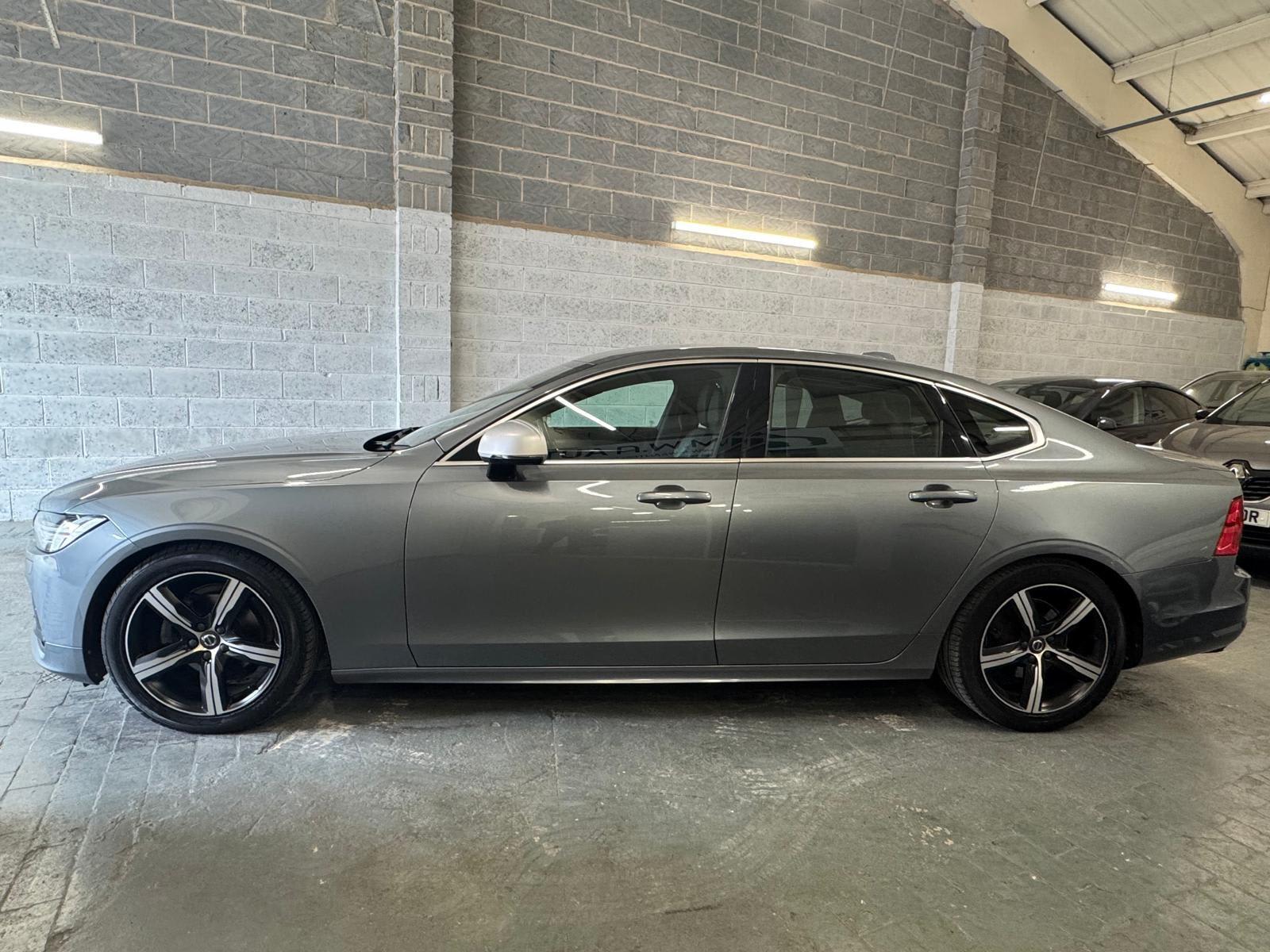 2019 Volvo S90 - Image 12