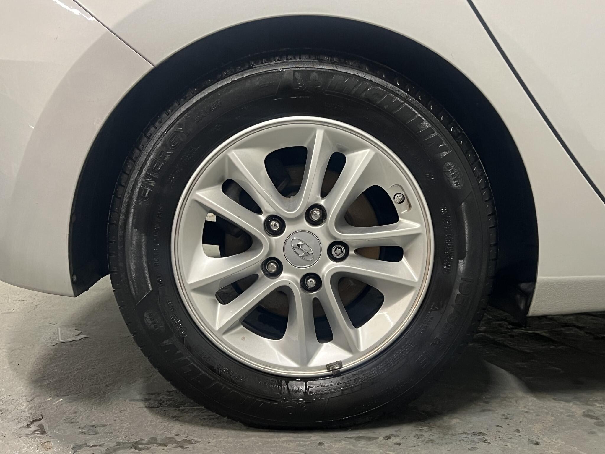 2015 Hyundai i30 - Image 16