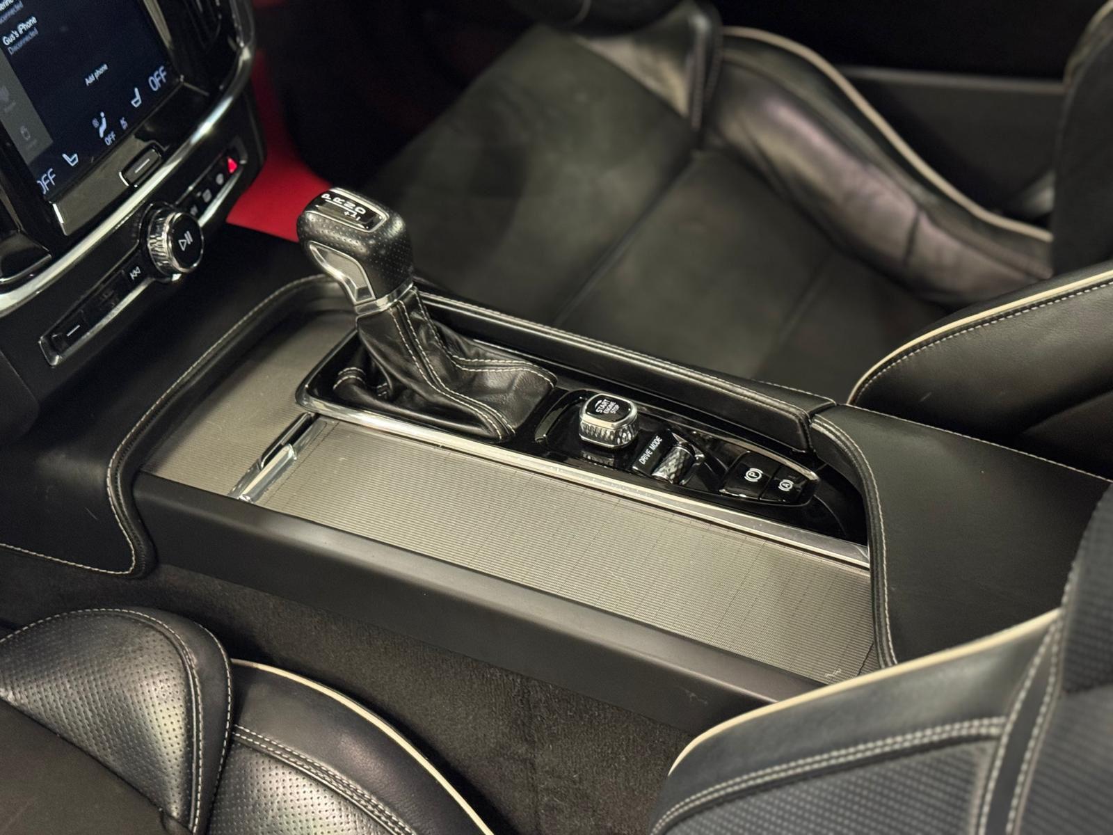 2019 Volvo S90 - Image 32