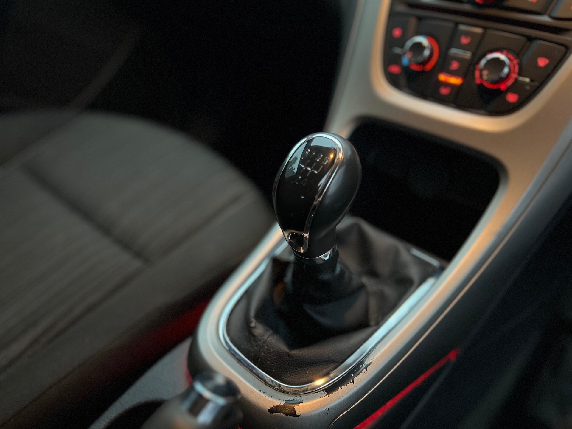 2012 Vauxhall Astra - Image 26