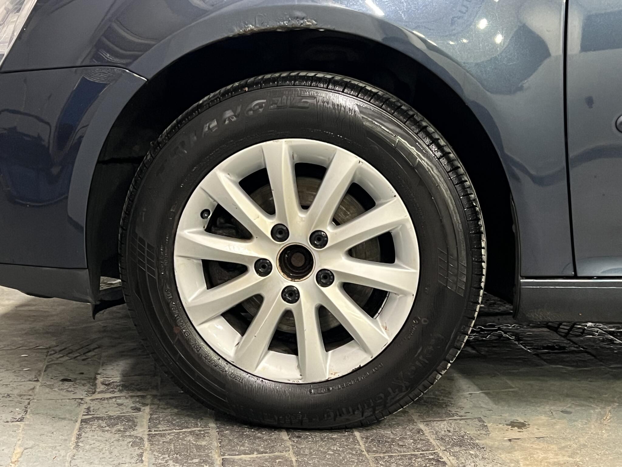 2008 Volkswagen Golf - Image 15