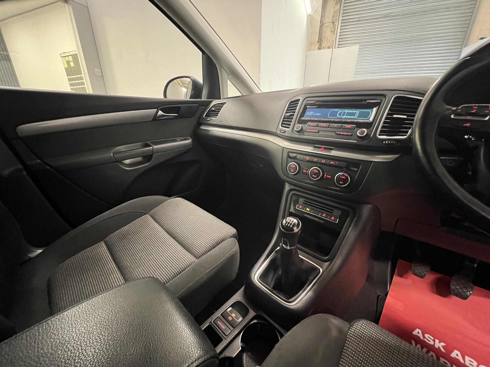 2012 Volkswagen Sharan - Image 30