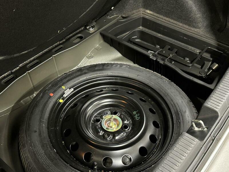 2005 Toyota Corolla - Image 37