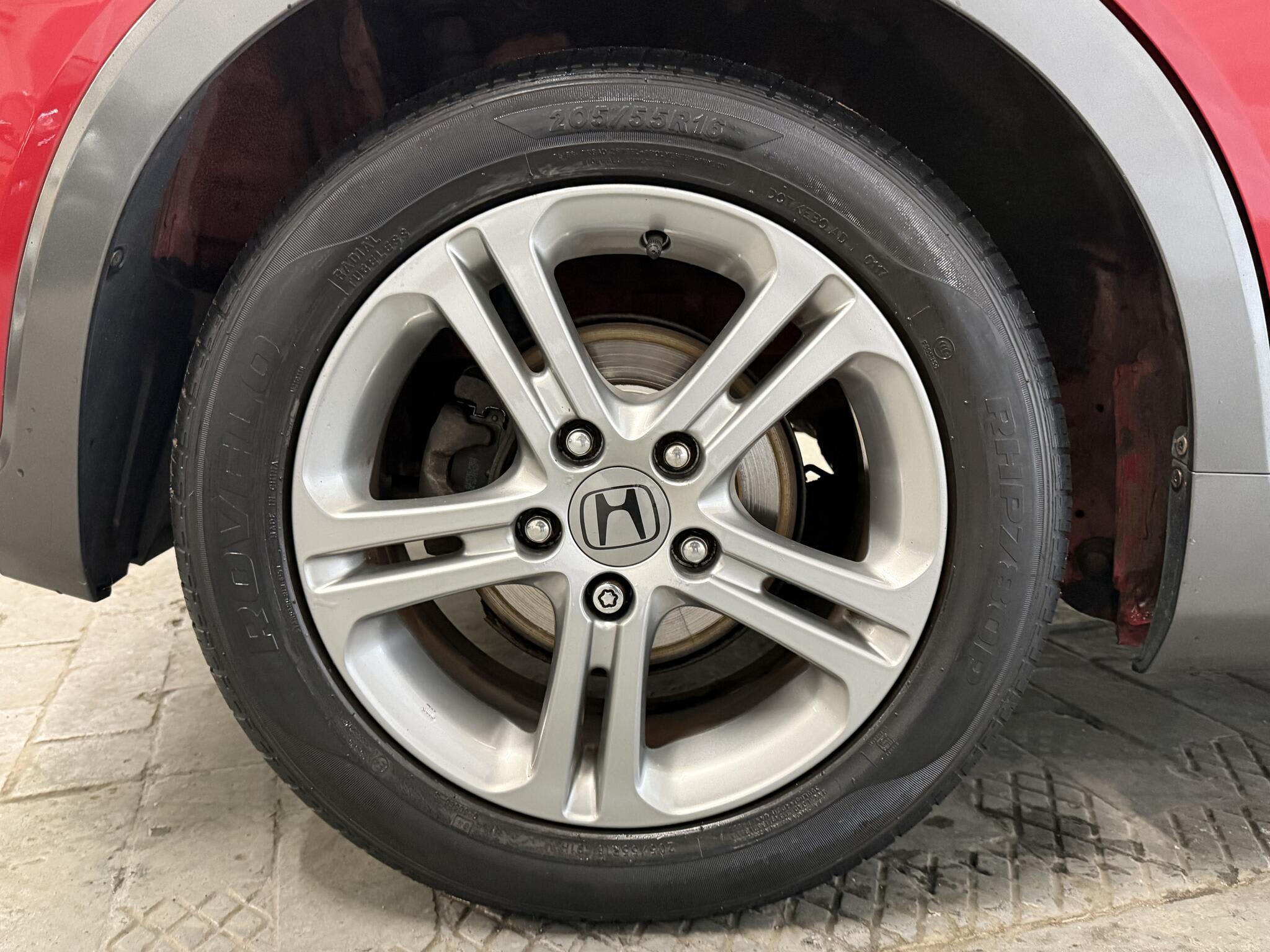 2011 Honda Civic - Image 10