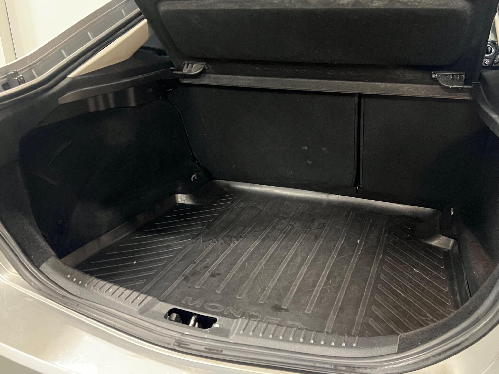 2010 Ford Mondeo - Image 37