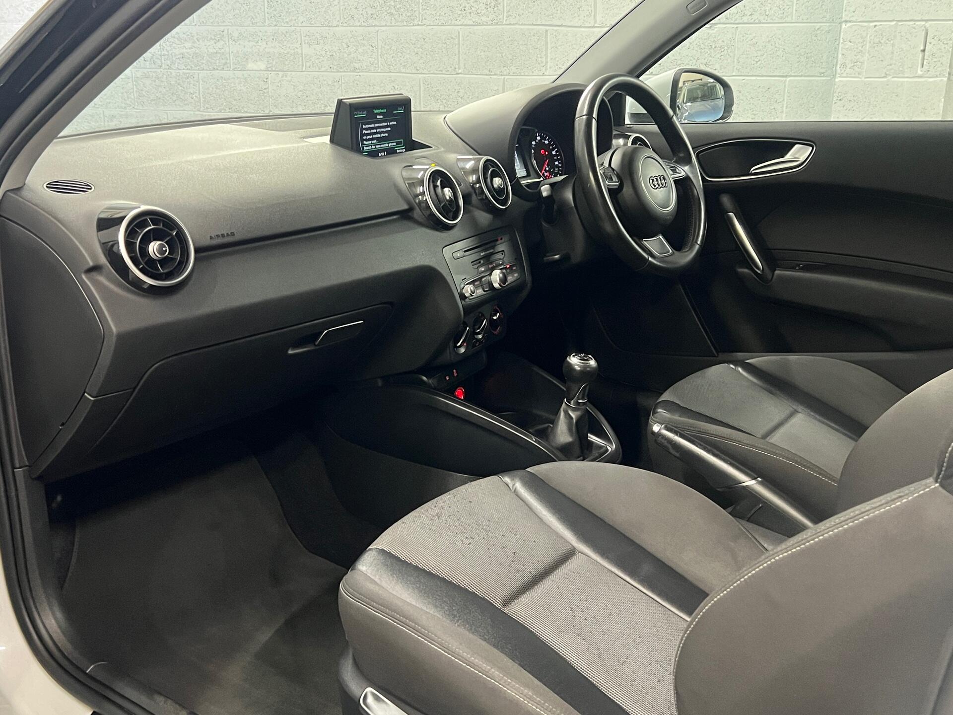 2014 Audi A1 - Image 37