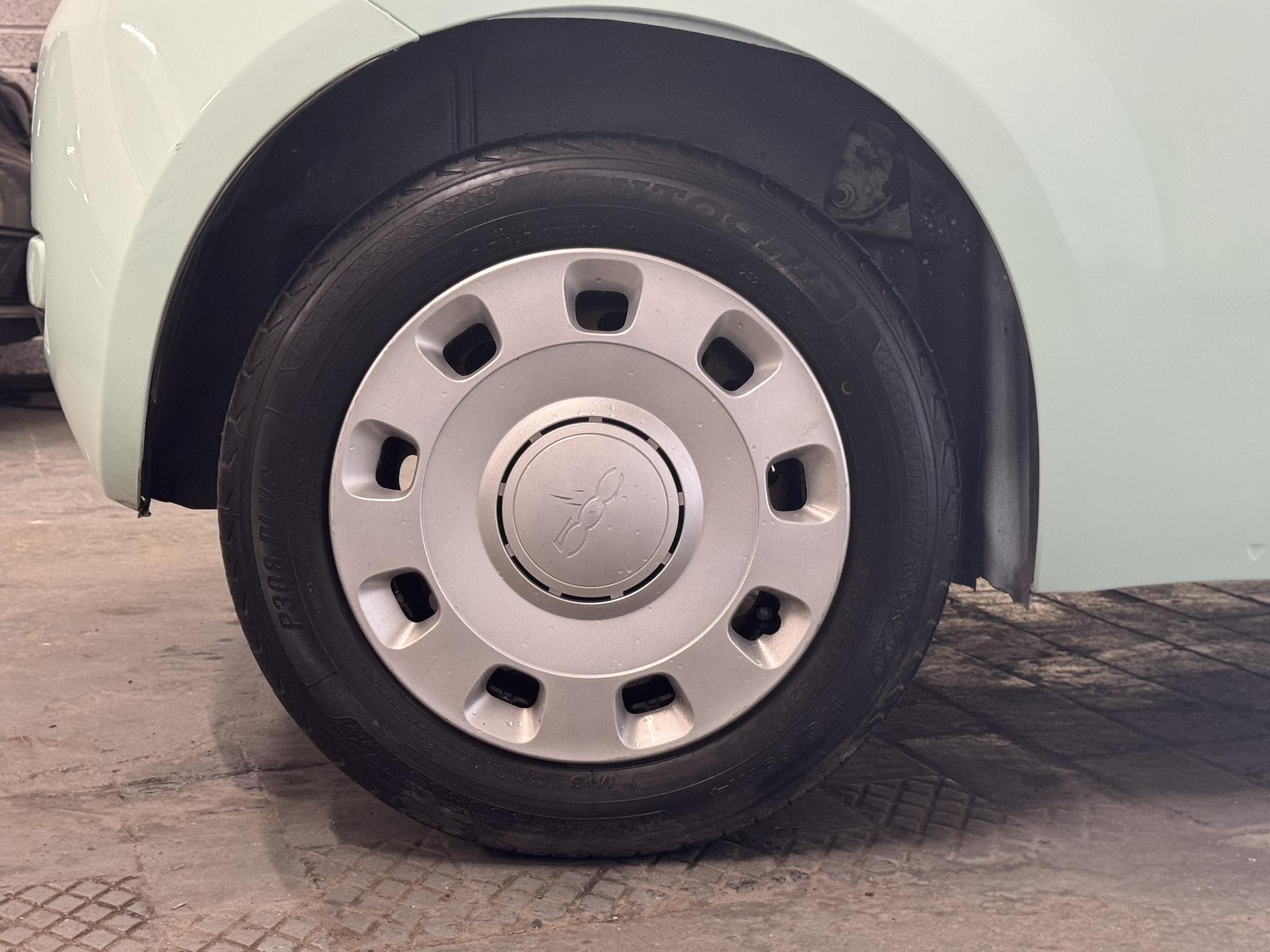 2015 Fiat 500 - Image 13