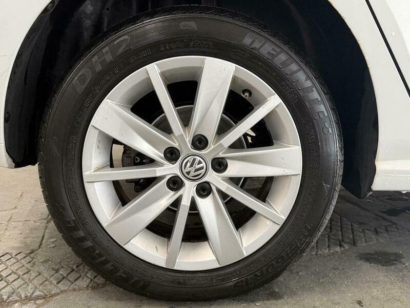 2016 Volkswagen Golf - Image 16