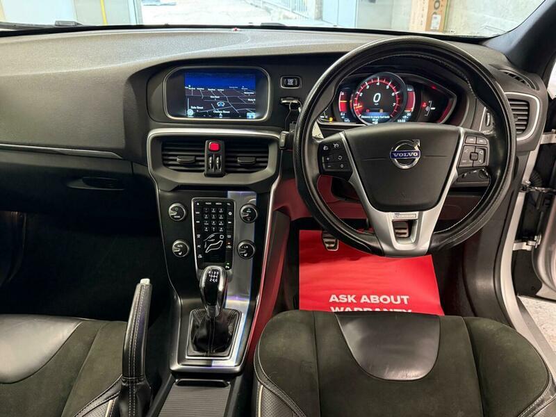 2015 Volvo V40 - Image 34