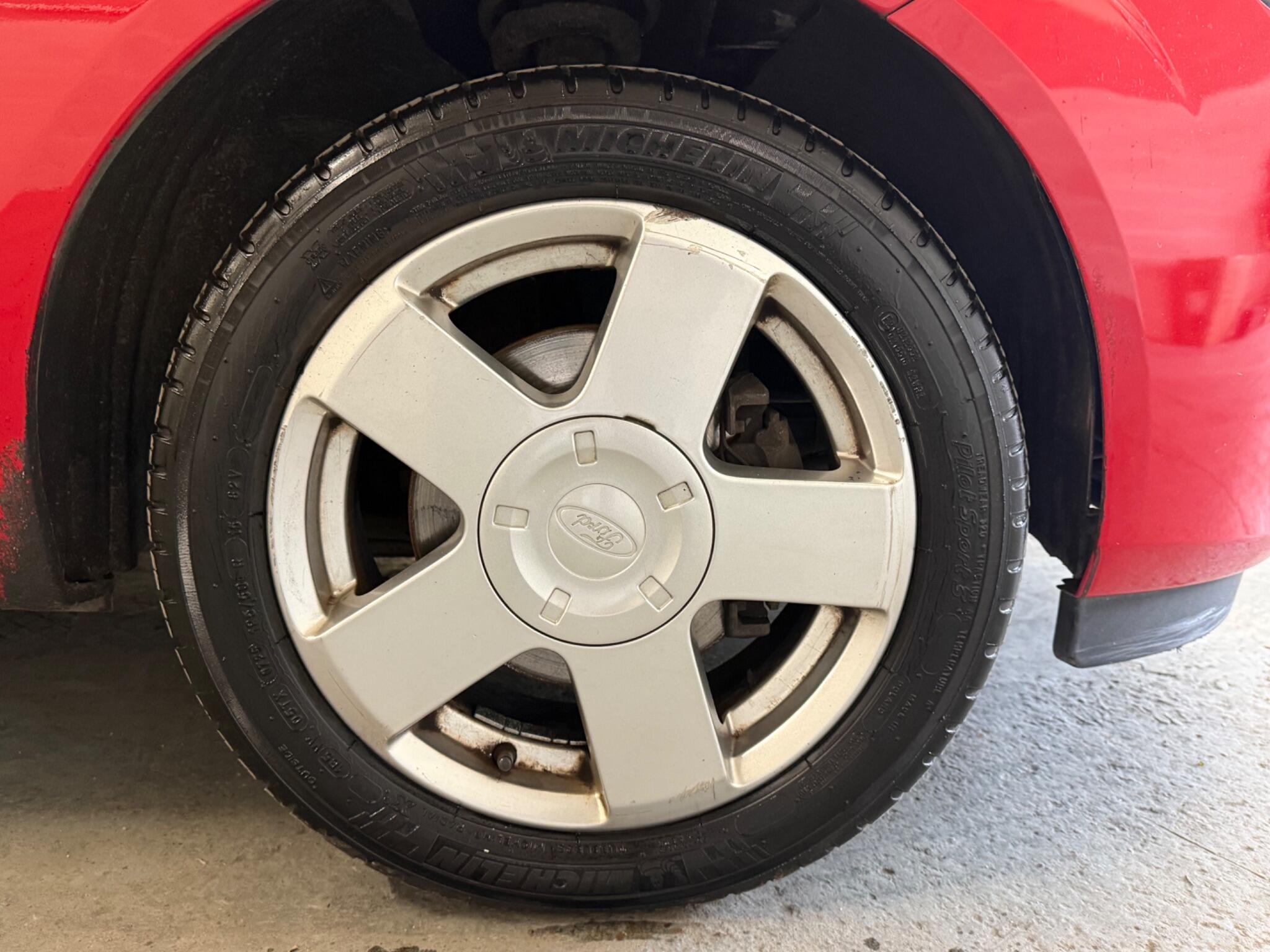 2005 Ford Fiesta - Image 11