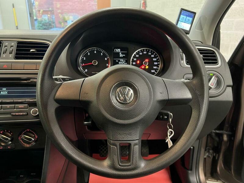 2013 Volkswagen Polo - Image 24