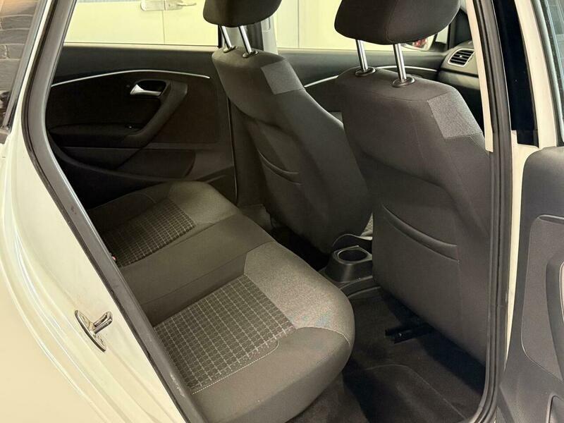 2016 Volkswagen Golf - Image 36