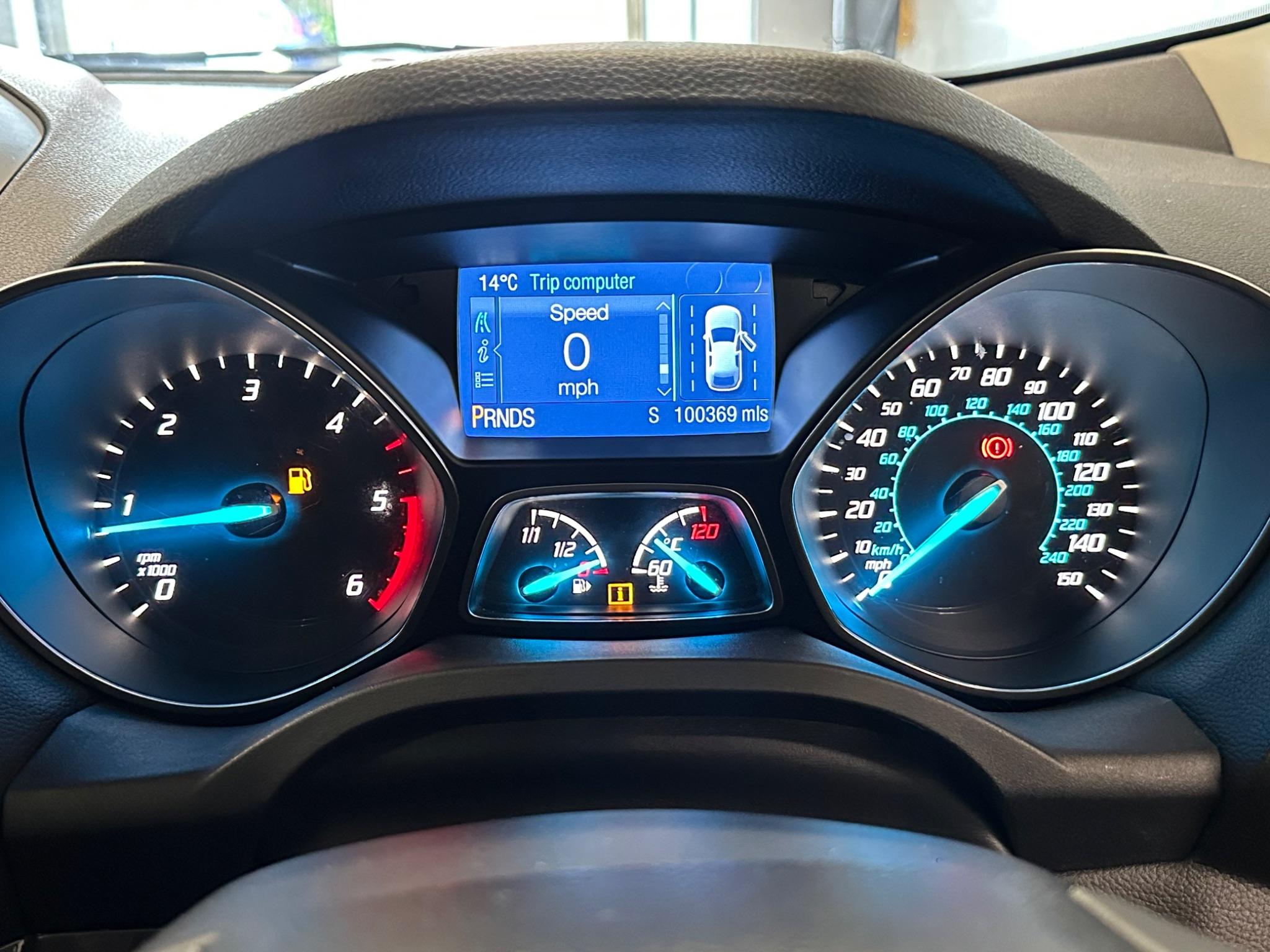 2014 Ford Kuga - Image 27