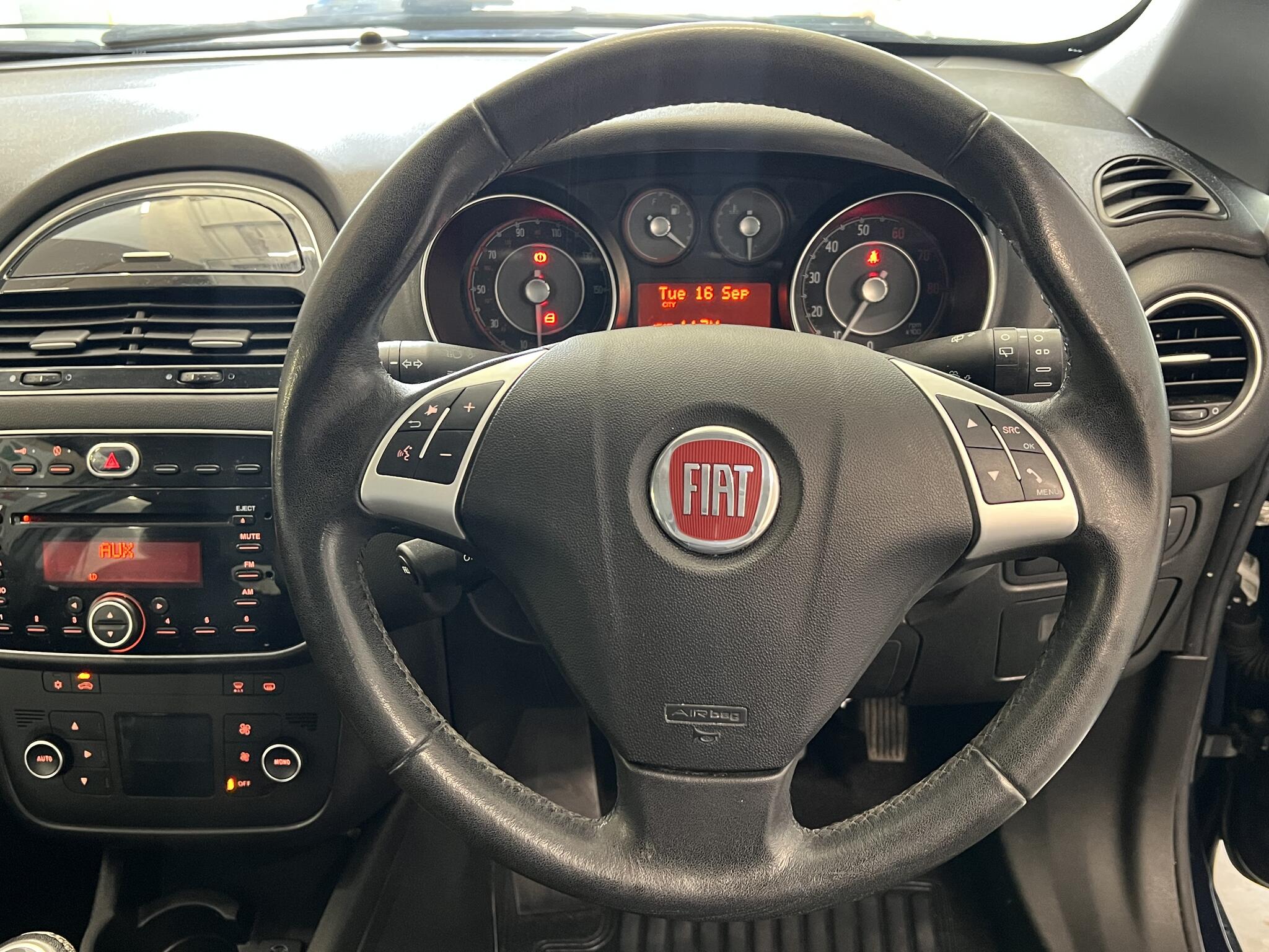 2014 Fiat Punto - Image 20