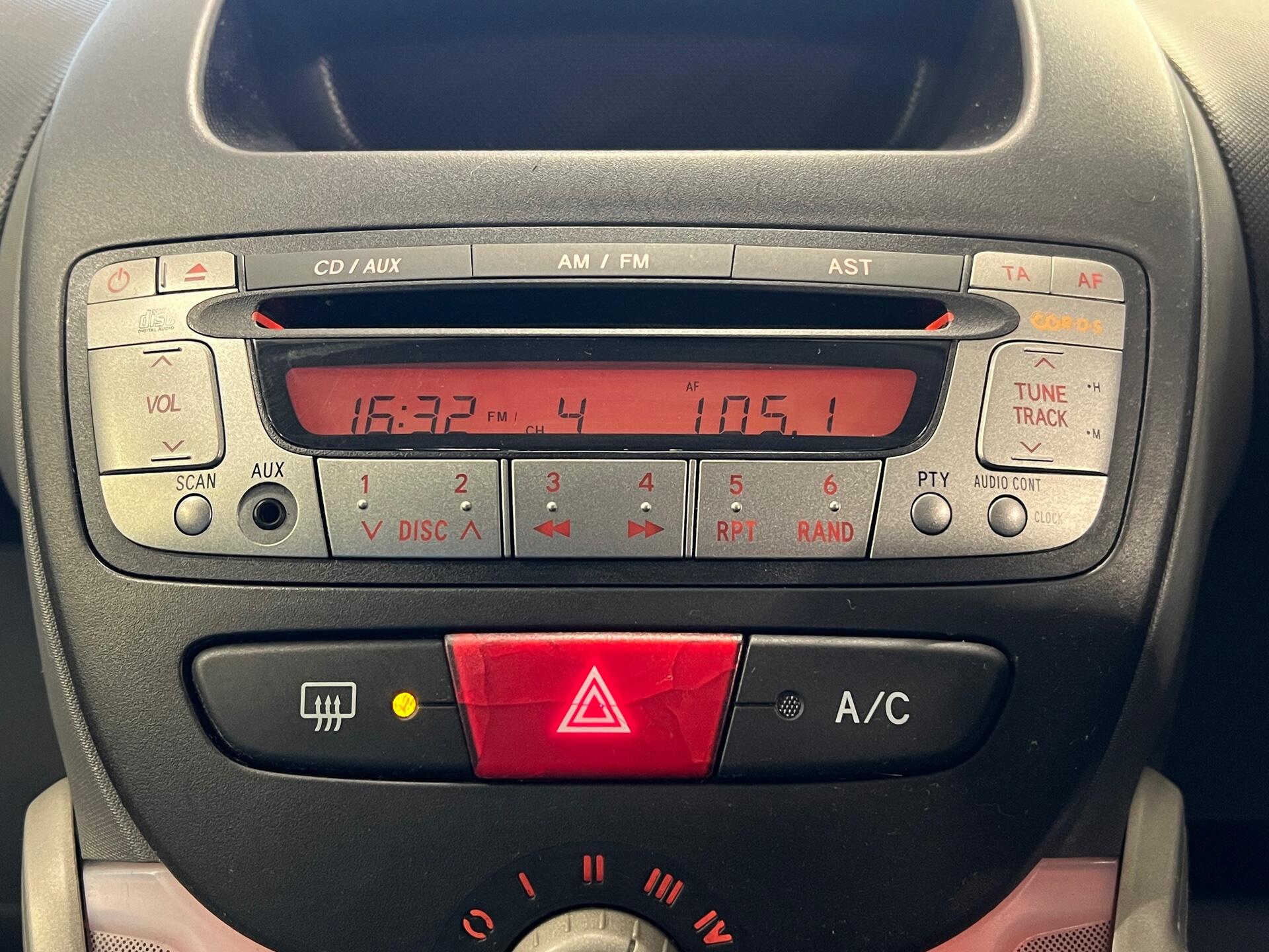 2008 Peugeot 107 - Image 27