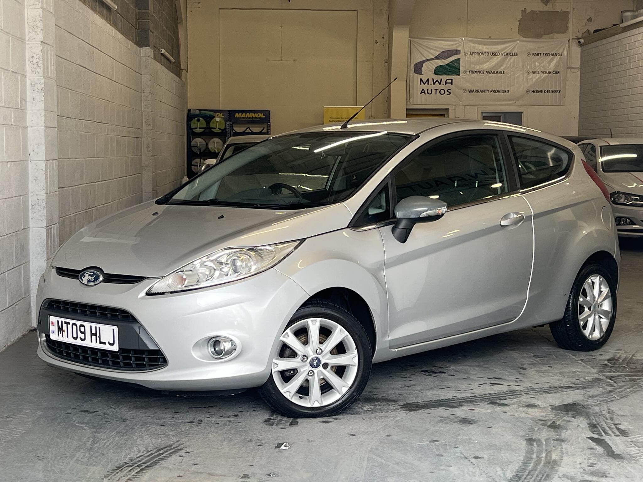 2009 Ford Fiesta - Image 11