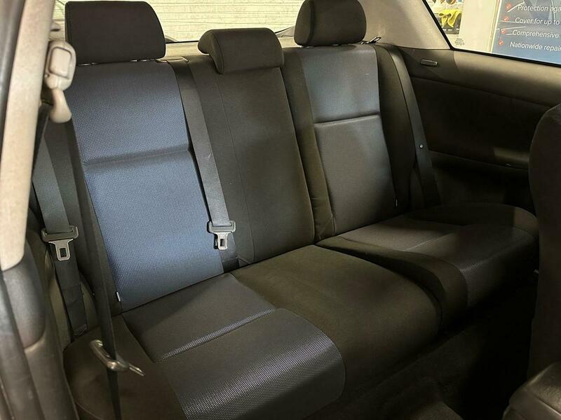 2005 Toyota Corolla - Image 35