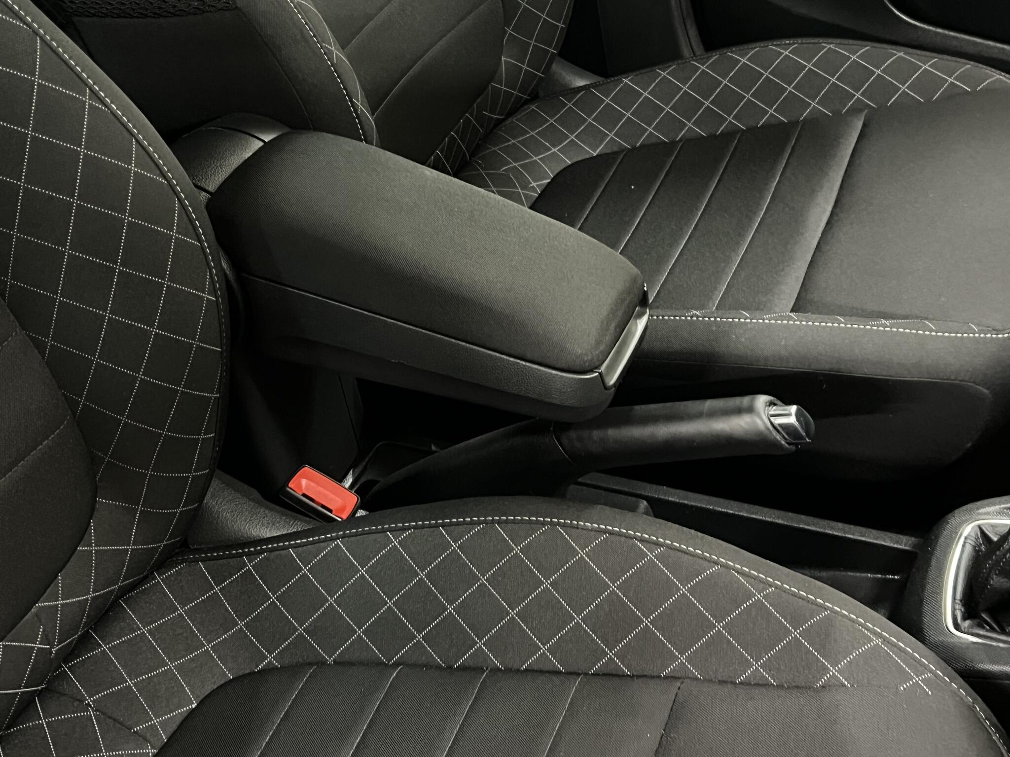 2016 Skoda Fabia - Image 39