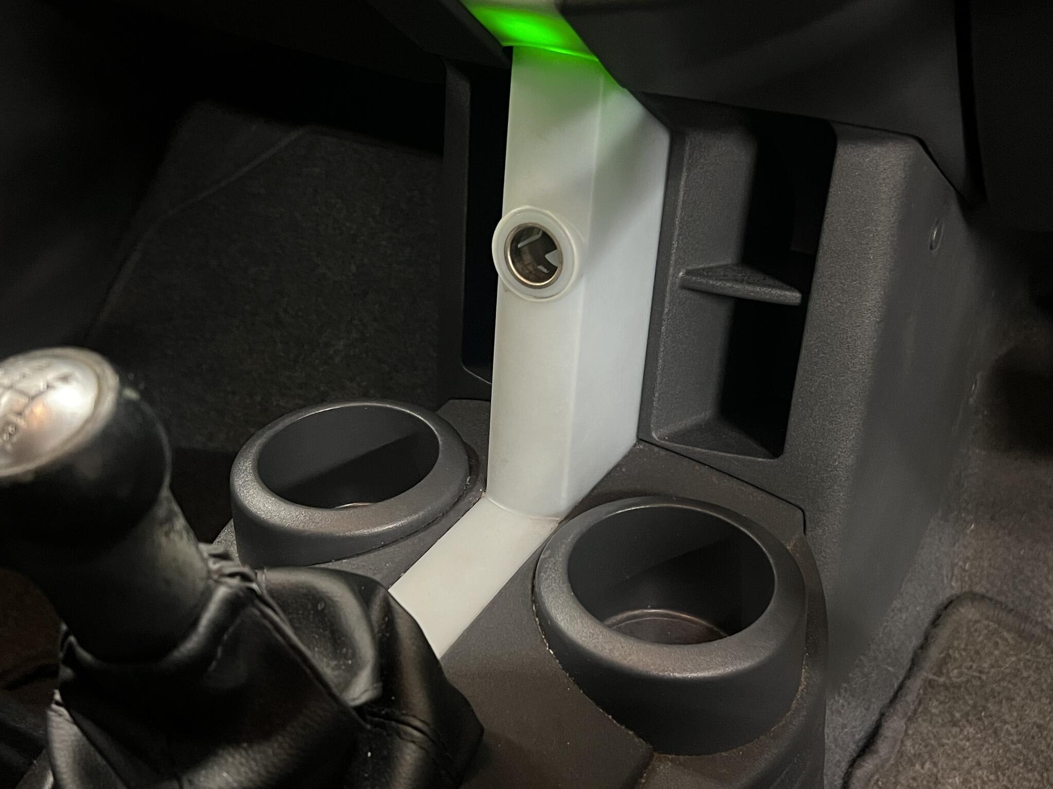 2007 Mitsubishi Colt - Image 29