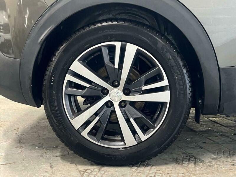 2017 Peugeot 3008 - Image 20