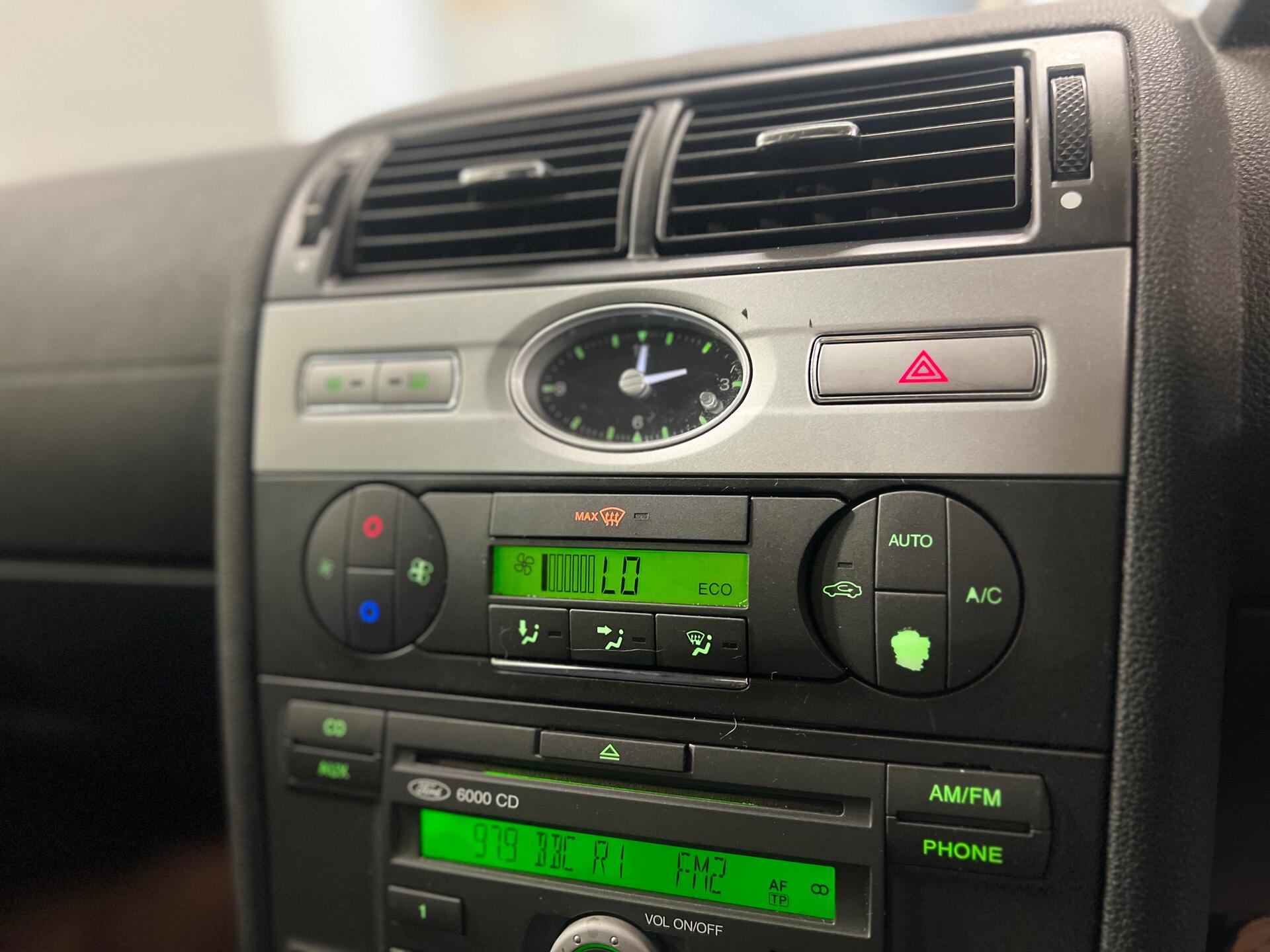2005 Ford Mondeo - Image 28