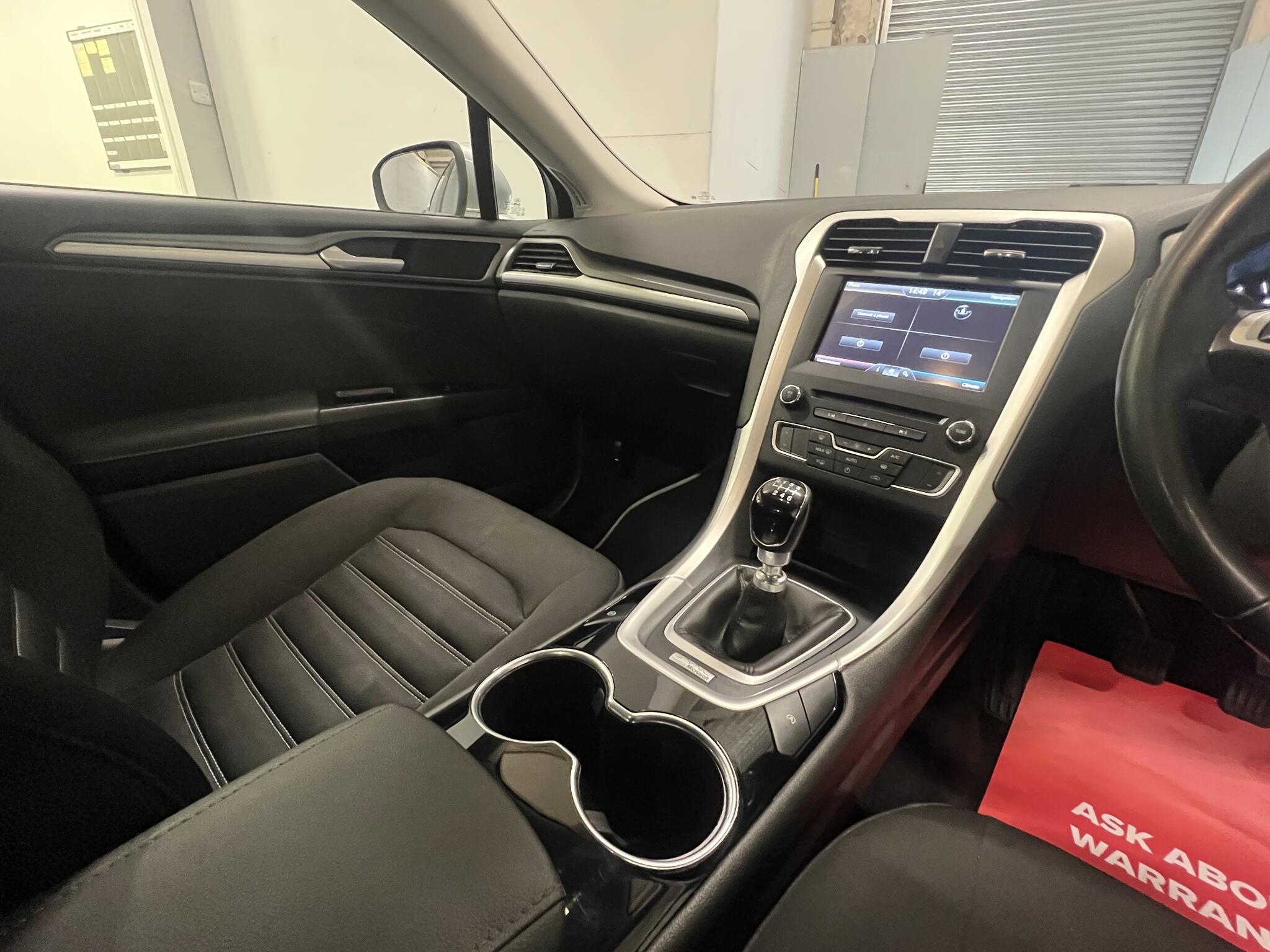 2015 Ford Mondeo - Image 30