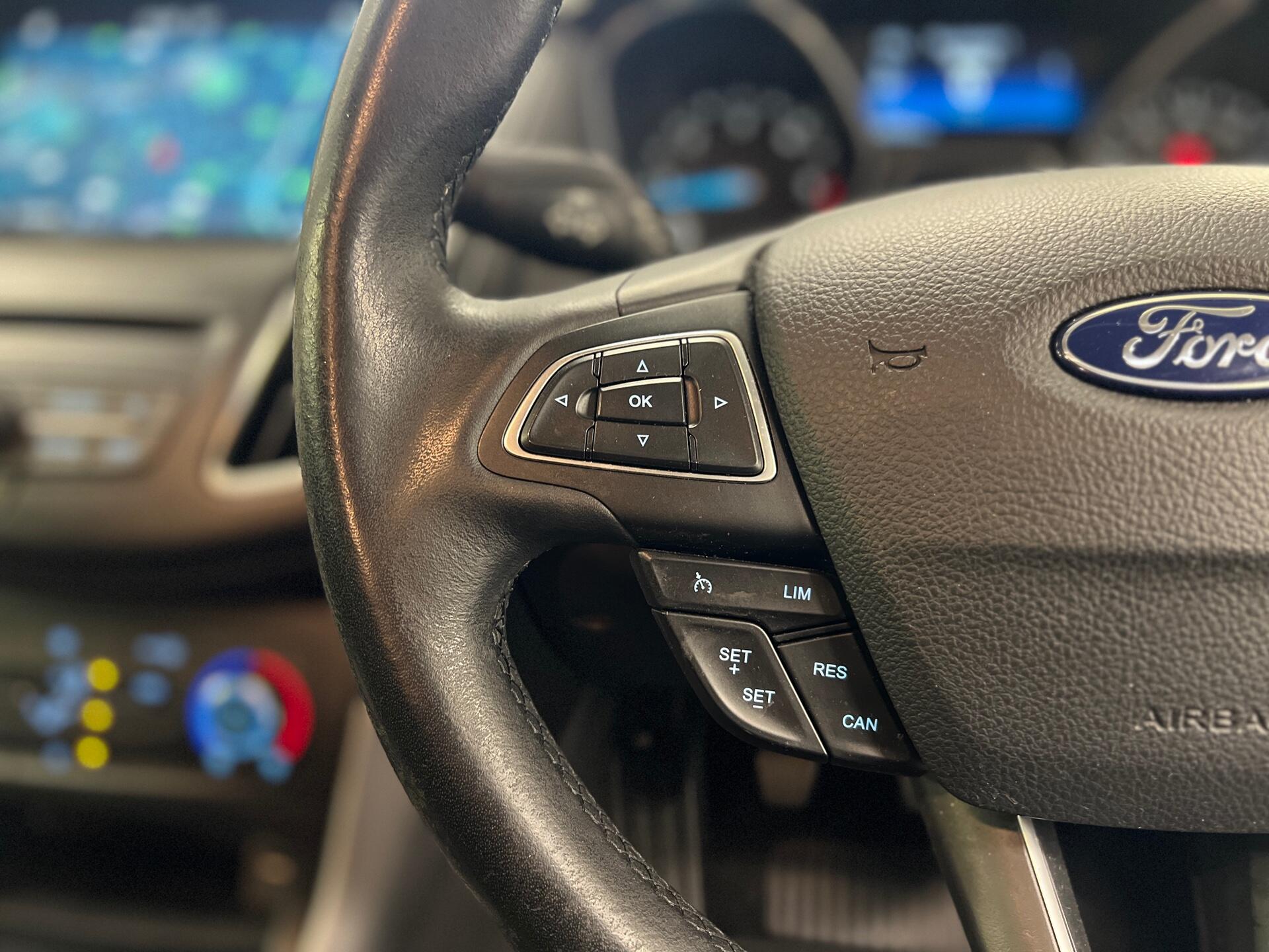 2017 Ford Focus - Image 27