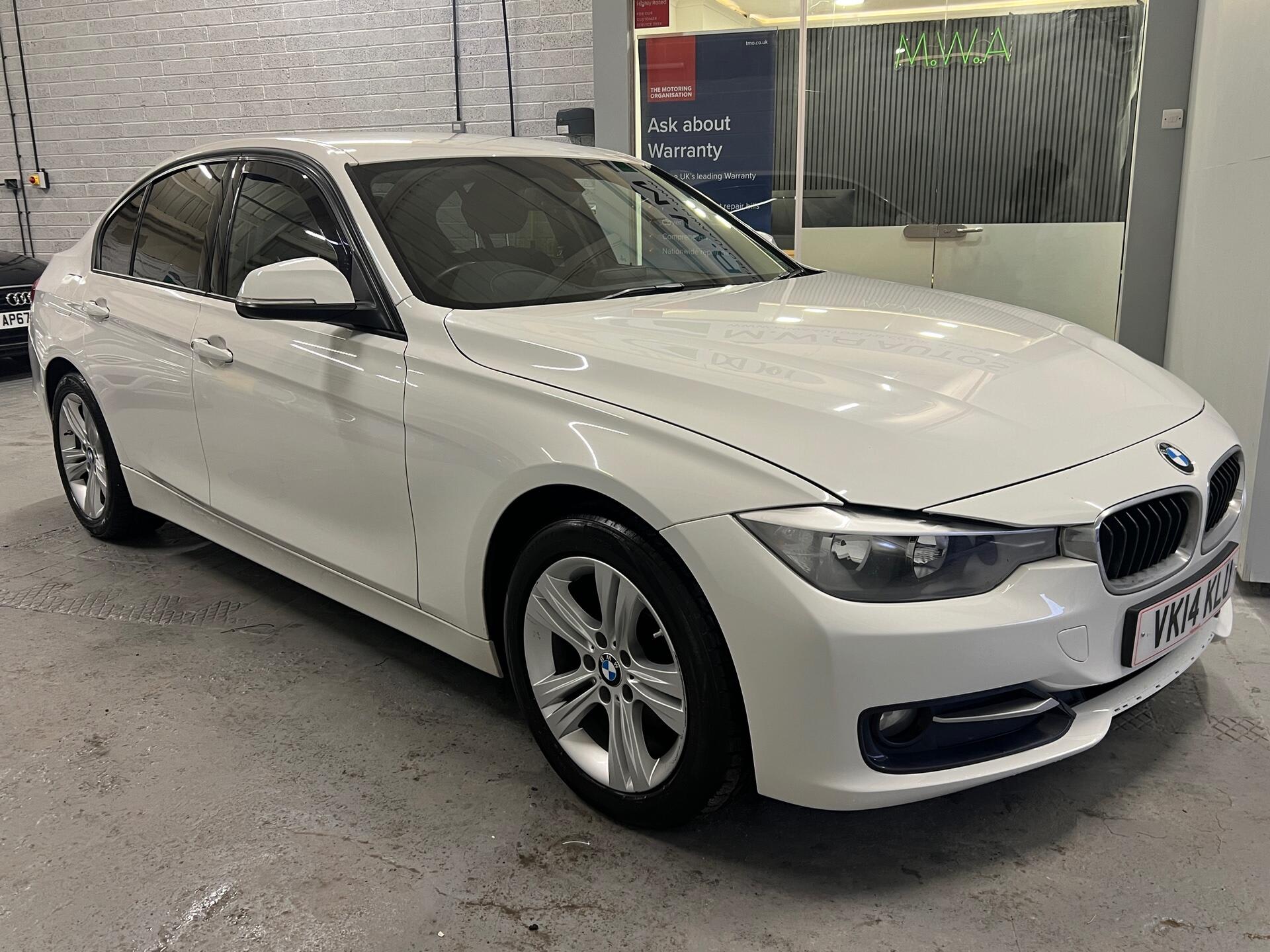 2014 BMW 3 Series - Image 5