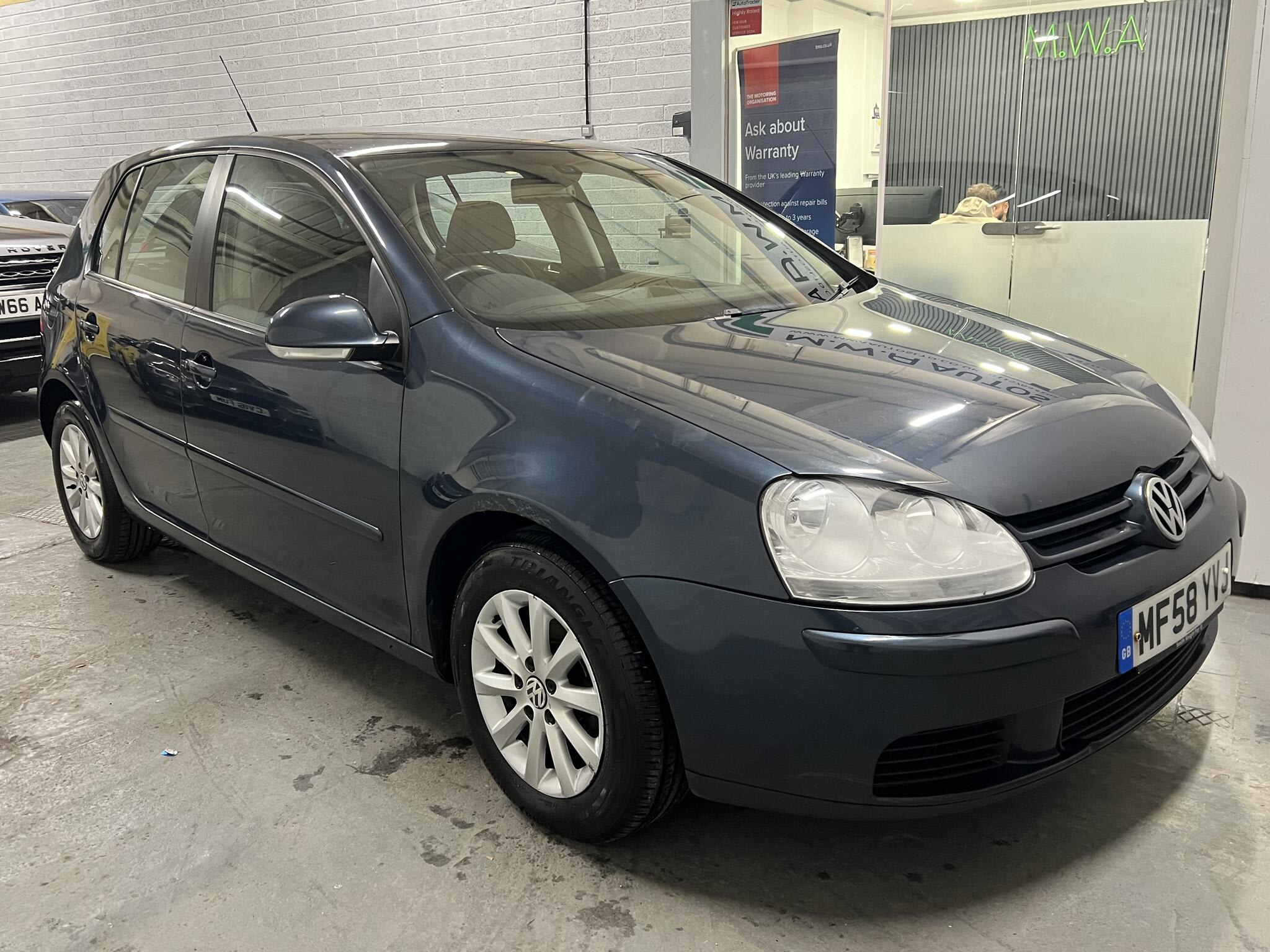 2008 Volkswagen Golf - Image 5