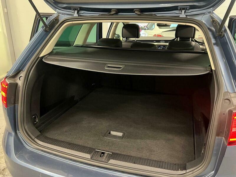 2015 Volkswagen Passat - Image 52