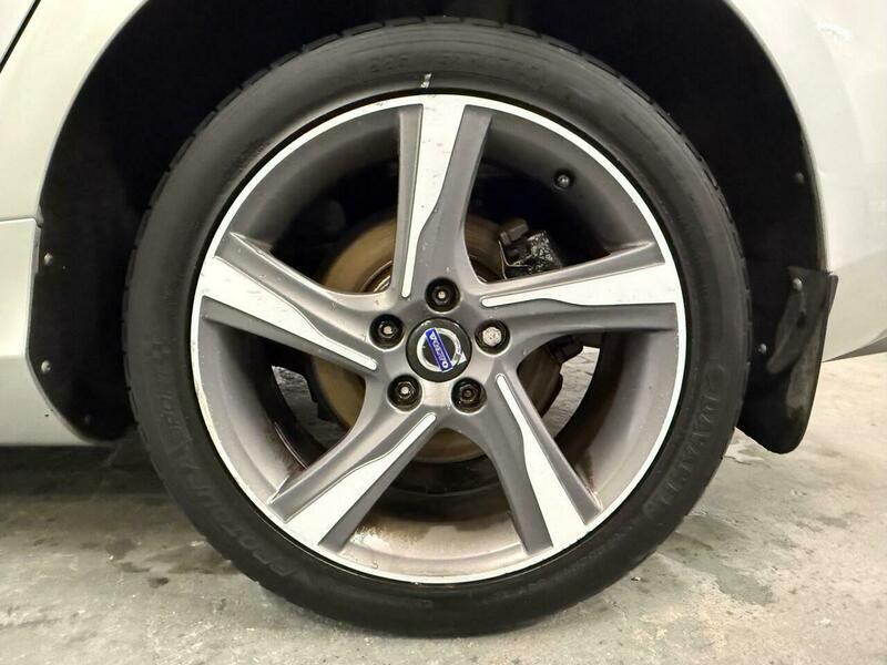 2015 Volvo V40 - Image 15