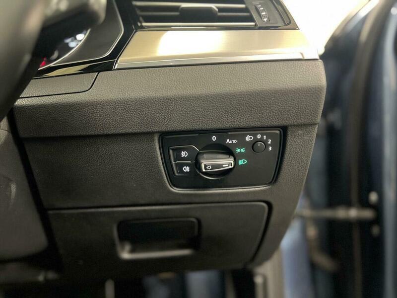 2015 Volkswagen Passat - Image 34