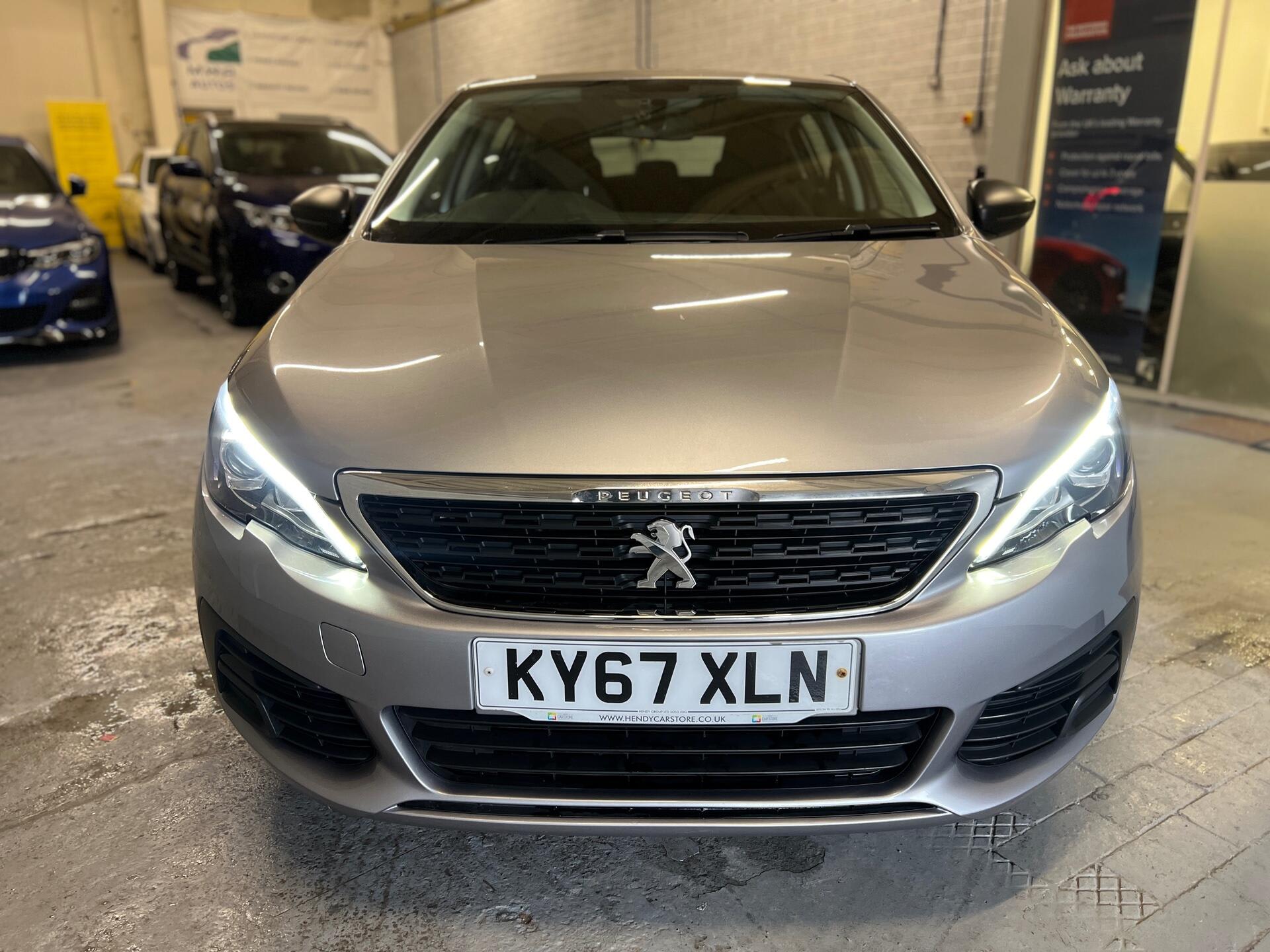 2017 Peugeot 308 - Image 21