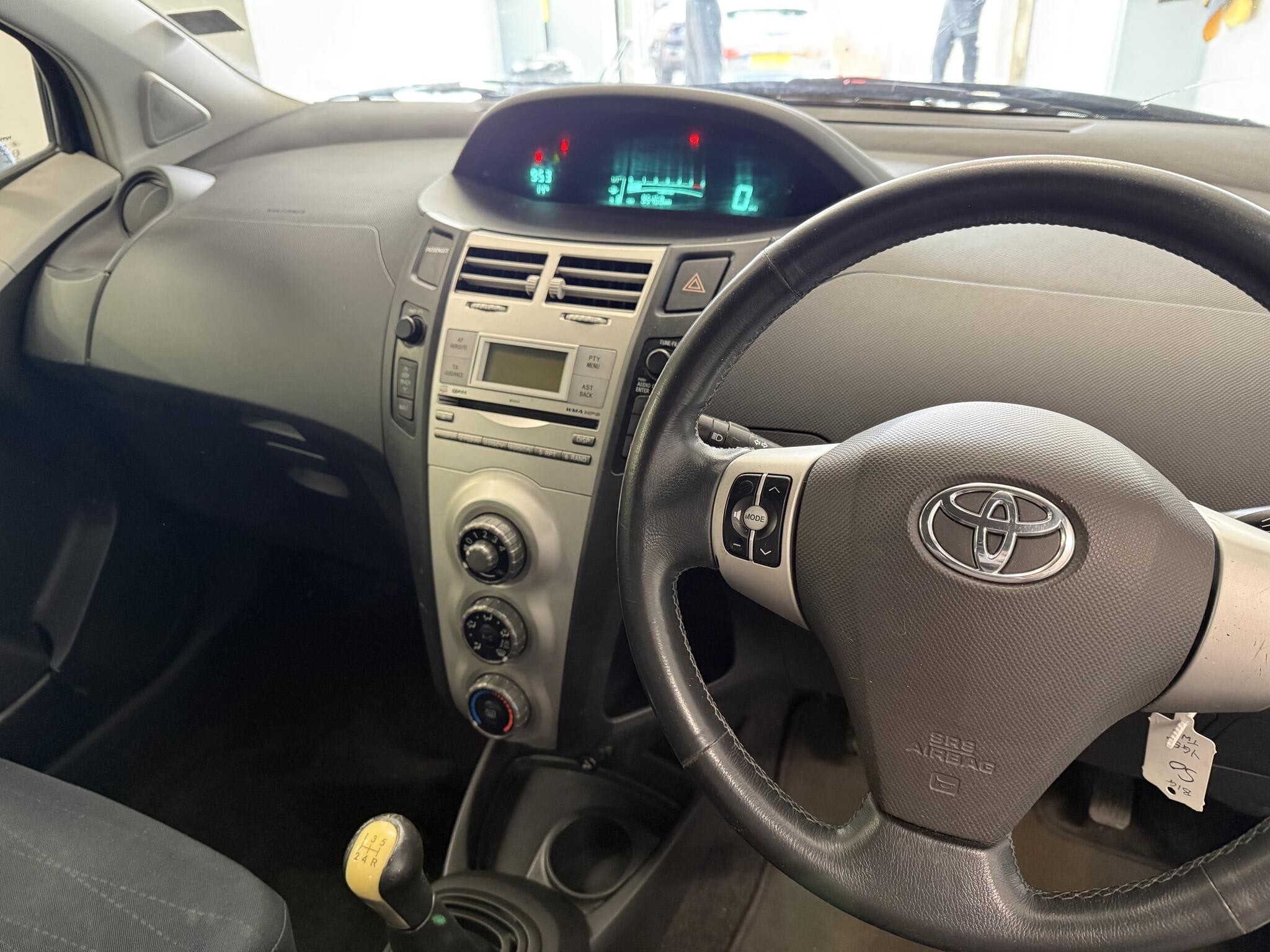 2006 Toyota Yaris - Image 19
