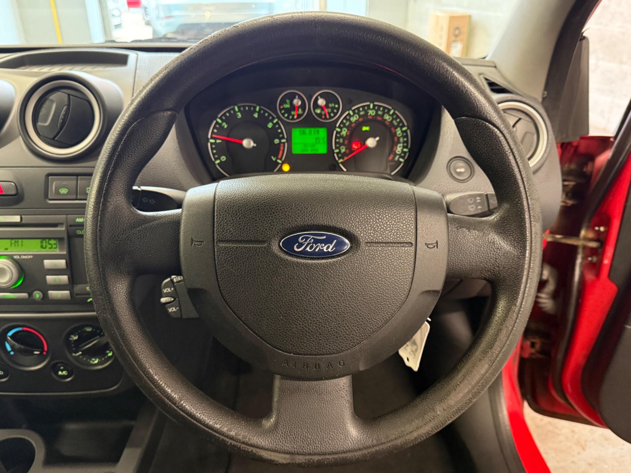 2005 Ford Fiesta - Image 18