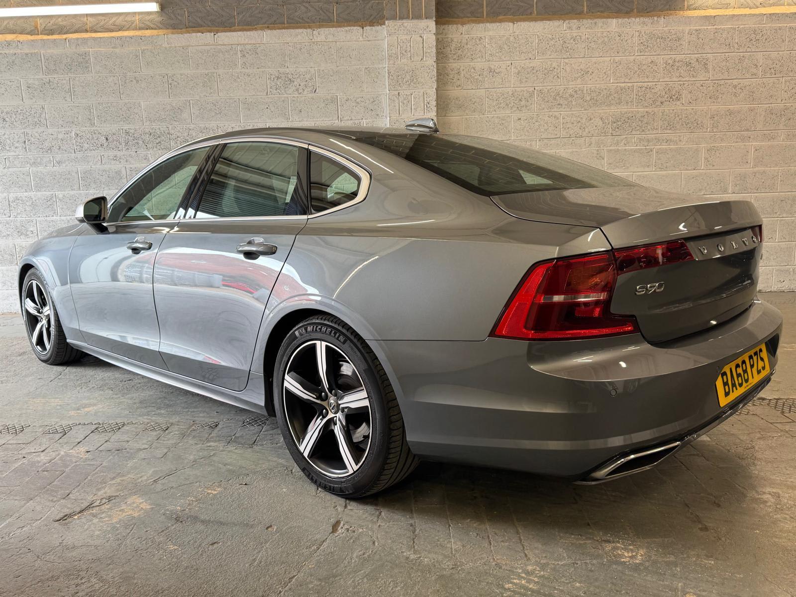 2019 Volvo S90 - Image 11
