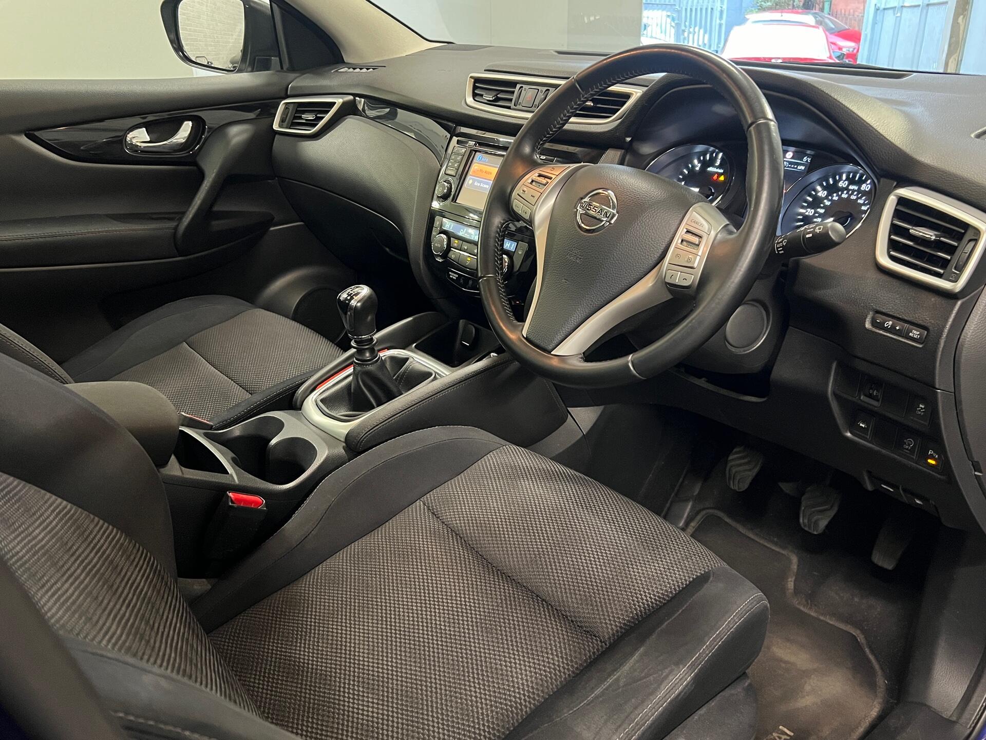 2015 Nissan Qashqai - Image 23